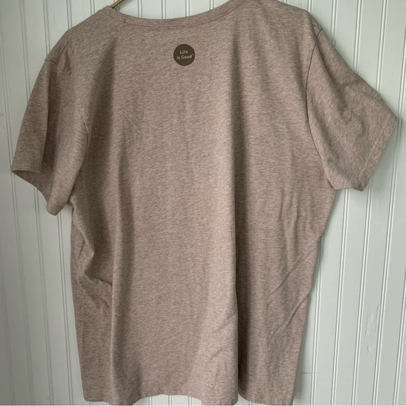 Life is Good Women’s, Crusher Tee Classic Fit XXL- Cream with Red Truck - Picture 4 of 5